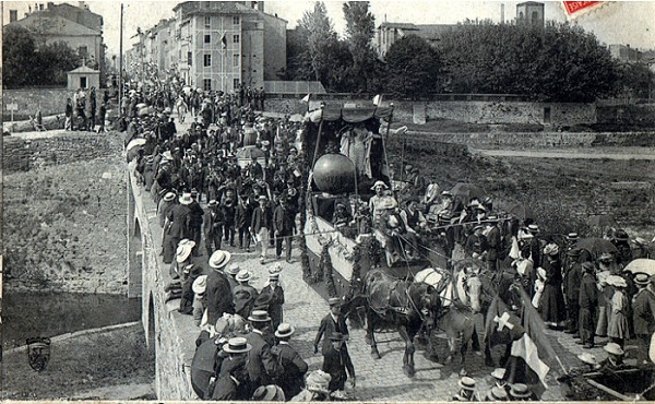 fete_cavalcade_26_mai_1907.jpg