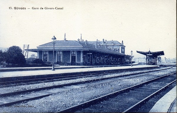 gare_de_Givors_Canal3.jpg