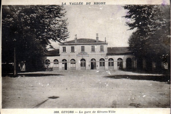 gare_de_Givors_Ville1.jpg