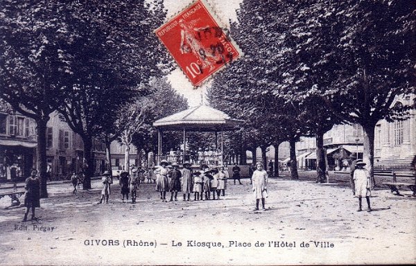 mairie_place_de_lHotel_de_Ville2.jpg