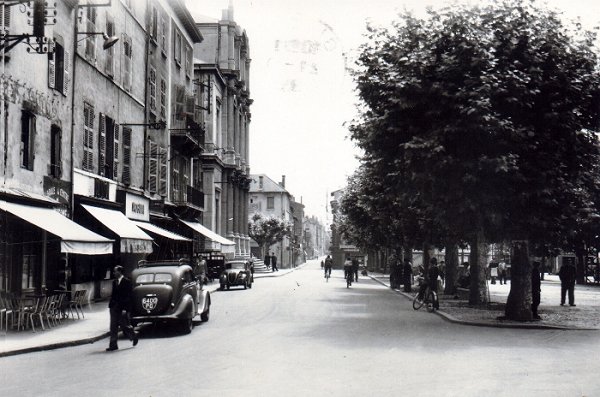 mairie_place_de_lHotel_de_Ville3-1957.jpg