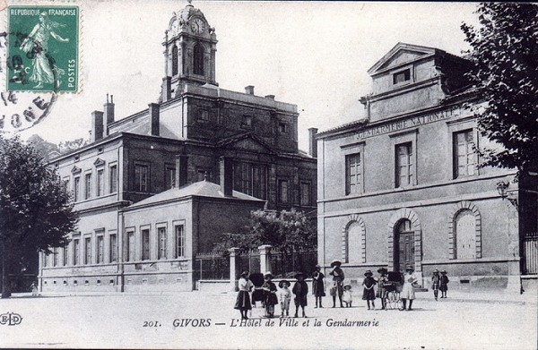 mairie_place_de_la_Nation5.JPG