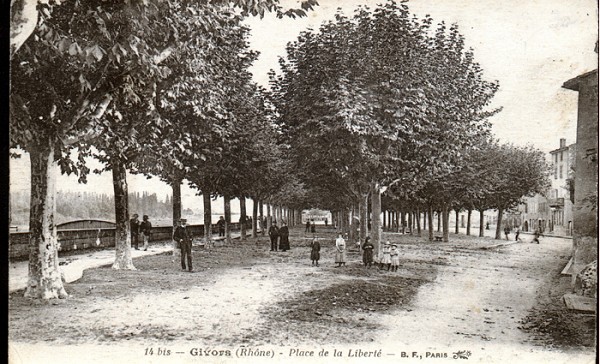 place_de_la_Liberte1.jpg