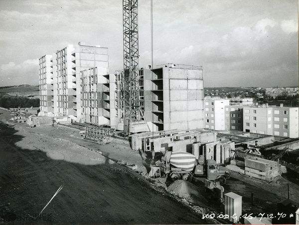 1970-12-07-verne01.jpg