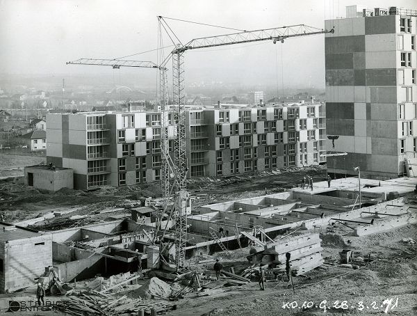 1971-02-03-verne05.jpg